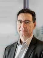 Portrait des Mitarbeitenden