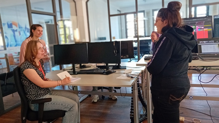 Interview von ]init[-Kolleginnen